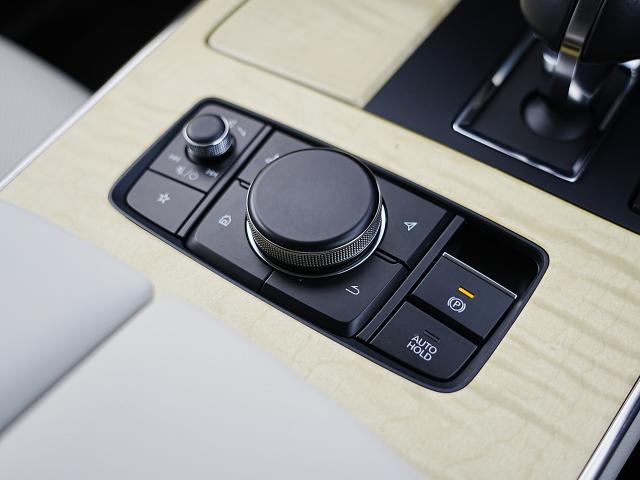 CX-60 XD-ハイブリッド プレミアムモダン 衝突被害軽減システム アダプティブクルーズコントロール 全周囲カメラ オートマチックハイビーム サンルーフ 4WD 革シート 電動シート シートヒーター バックカメラ オートライト LEDヘッドランプ(12枚目)