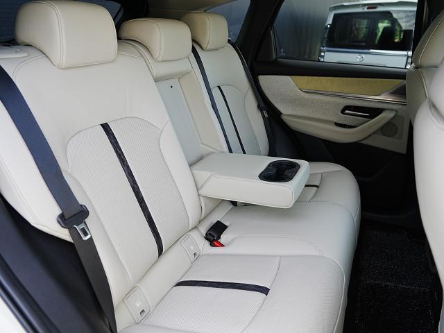 CX-60 XD-ハイブリッド プレミアムモダン 衝突被害軽減システム アダプティブクルーズコントロール 全周囲カメラ オートマチックハイビーム サンルーフ 4WD 革シート 電動シート シートヒーター バックカメラ オートライト LEDヘッドランプ(16枚目)