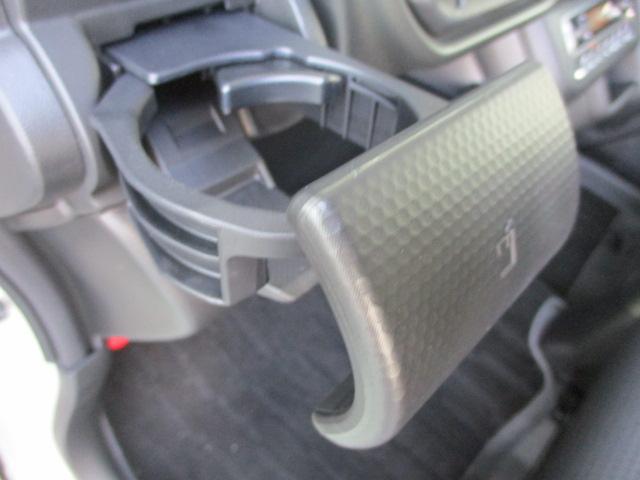 フレアクロスオーバー ＺＳ　衝突被害軽減システム　アダプティブクルーズコントロール　全周囲カメラ　オートマチックハイビーム　シートヒーター　オートライト　ＬＥＤヘッドランプ　展示・試乗車（12枚目）