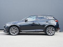 ���Ӥ䤫�ʥܥ�ͥåȤ���Ϥޤꡢ�ˤ䤫�ʶ��̤Υܥǥ��ѥͥ�ȡ��Ԥ����å��θ������ǥ��ơ���ˤ�äơ����ϥ�Τ����������ץ��ݡ������ȤʤäƤ��ޤ��� 3