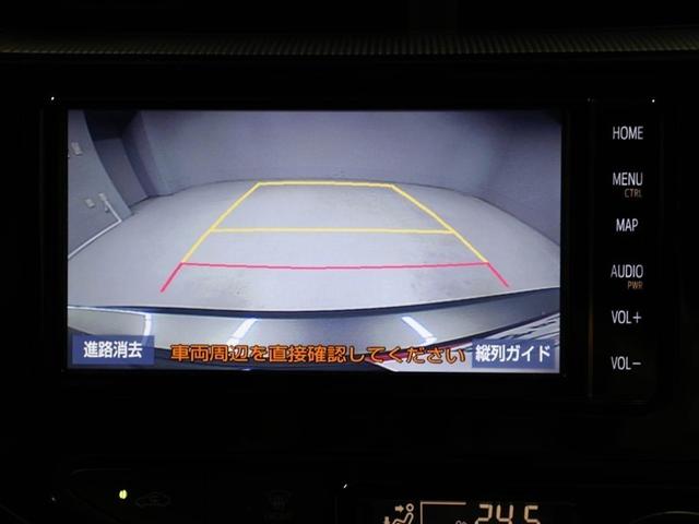 バックモニター装着車は後退時の強い味方です♪車庫入れや縦列駐車の際、後退操作の参考になるガイドラインをナビ画面に表示します。