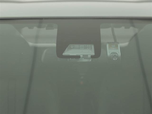 進化を続けるトヨタの予防安全パッケージ「トヨタセーフティセンス」＆ドラレコを装備しています。※ドライブレコーダーに記録媒体（ＳＤカード等）は付属しておりません。