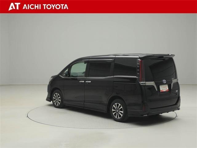 エスクァイア ハイブリッドＧｉ　プレミアムパッケージ　地上デジタル　衝突被害軽減　ＬＥＤライト　１オナ　Ｂカメラ　クルコン　スマートキー　エアロ　メモリナビ　ナビ＆ＴＶ　キーレス　ドラレコ　盗難防止装置　ＤＶＤ再生　ＡＢＳ　３列シート　ＥＴＣ　アルミ（4枚目）