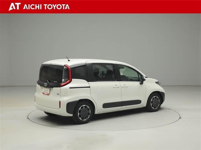 シエンタ ハイブリッドＺ　ＴＳＳ　ワンオーナ　エアバック　デモカー　キーレスエントリー　ナビＴＶ　イモビライザー　バックモニター　ＬＥＤヘッドライト　ＥＴＣ車載器　横滑り防止　スマートキー　オートエアコン　サイドエアバッグ（6枚目）