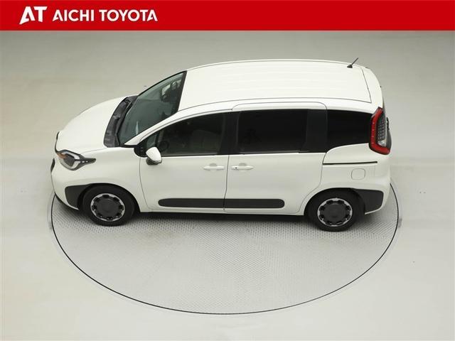 シエンタ ハイブリッドＺ　ＴＳＳ　ワンオーナ　エアバック　デモカー　キーレスエントリー　ナビＴＶ　イモビライザー　バックモニター　ＬＥＤヘッドライト　ＥＴＣ車載器　横滑り防止　スマートキー　オートエアコン　サイドエアバッグ（11枚目）