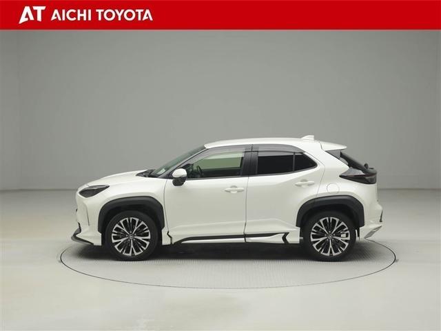 ヤリスクロス ハイブリッドＺ　ドライブレコーダ　インテリジェントキー　アルミホイル　ＬＥＤライト　１オ－ナ－　リアカメラ　クルーズコントロール　横滑り防止システム　ナビＴＶ　メモリーナビゲーション　電動シ－ト　パワステ　キーフリー（3枚目）