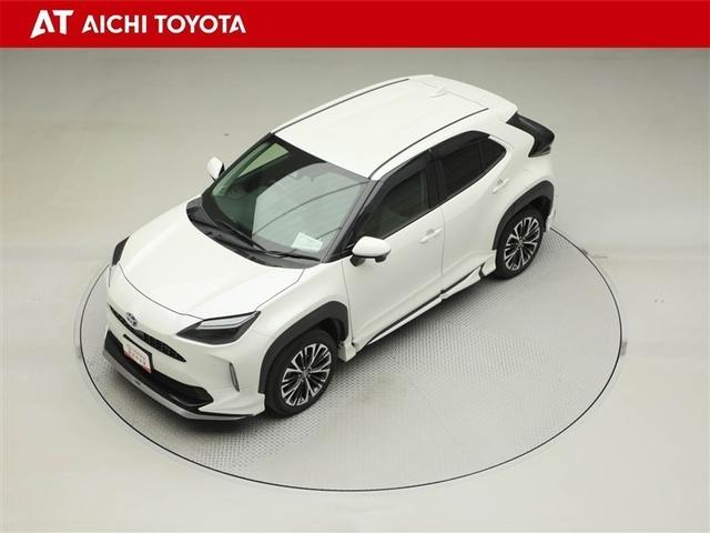 ヤリスクロス ハイブリッドＺ　ドライブレコーダ　インテリジェントキー　アルミホイル　ＬＥＤライト　１オ－ナ－　リアカメラ　クルーズコントロール　横滑り防止システム　ナビＴＶ　メモリーナビゲーション　電動シ－ト　パワステ　キーフリー（10枚目）