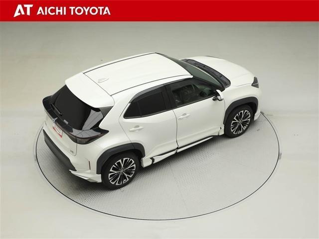 ヤリスクロス ハイブリッドＺ　ドライブレコーダ　インテリジェントキー　アルミホイル　ＬＥＤライト　１オ－ナ－　リアカメラ　クルーズコントロール　横滑り防止システム　ナビＴＶ　メモリーナビゲーション　電動シ－ト　パワステ　キーフリー（14枚目）
