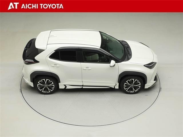 ヤリスクロス ハイブリッドＺ　ドライブレコーダ　インテリジェントキー　アルミホイル　ＬＥＤライト　１オ－ナ－　リアカメラ　クルーズコントロール　横滑り防止システム　ナビＴＶ　メモリーナビゲーション　電動シ－ト　パワステ　キーフリー（15枚目）