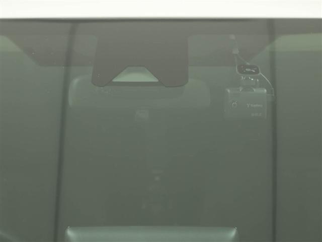 ヤリスクロス ハイブリッドＺ　ドライブレコーダ　インテリジェントキー　アルミホイル　ＬＥＤライト　１オ－ナ－　リアカメラ　クルーズコントロール　横滑り防止システム　ナビＴＶ　メモリーナビゲーション　電動シ－ト　パワステ　キーフリー（28枚目）