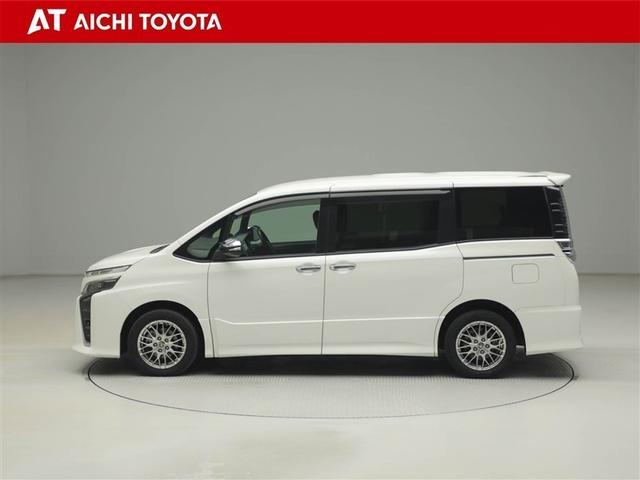 ヴォクシー ハイブリッドZS 煌III 地デジTV リヤカメラ 1オナ車 Wエアコン スマートキー ミュージックプレイヤー接続可 DVD再生可 クルコン VSC キーレス アルミホイール ナビ&TV LEDヘッドランプ ETC 3列シート(3枚目)