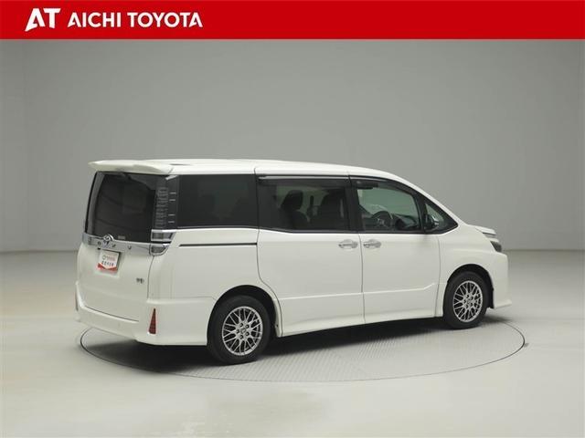 ヴォクシー ハイブリッドZS 煌III 地デジTV リヤカメラ 1オナ車 Wエアコン スマートキー ミュージックプレイヤー接続可 DVD再生可 クルコン VSC キーレス アルミホイール ナビ&TV LEDヘッドランプ ETC 3列シート(6枚目)