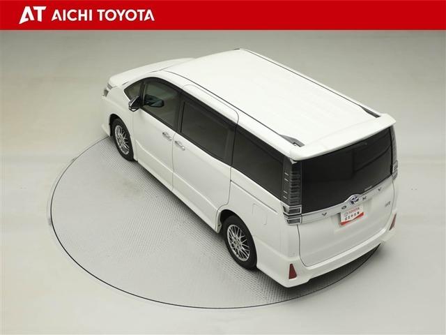 ヴォクシー ハイブリッドZS 煌III 地デジTV リヤカメラ 1オナ車 Wエアコン スマートキー ミュージックプレイヤー接続可 DVD再生可 クルコン VSC キーレス アルミホイール ナビ&TV LEDヘッドランプ ETC 3列シート(12枚目)