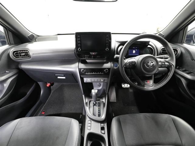 ヤリスクロス ハイブリッド　ＧＲスポーツ　ワンオーナー車　衝突軽減　オートクルーズコントロール　ＬＥＤヘッド　Ｂカメラ　キーレス　スマートキー　イモビライザー　オートエアコン　横滑り防止装置　ミュージックプレイヤー接続可　ＥＴＣ（18枚目）