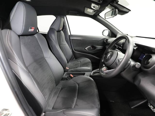 ヤリスクロス ハイブリッド　ＧＲスポーツ　ワンオーナー車　衝突軽減　オートクルーズコントロール　ＬＥＤヘッド　Ｂカメラ　キーレス　スマートキー　イモビライザー　オートエアコン　横滑り防止装置　ミュージックプレイヤー接続可　ＥＴＣ（19枚目）