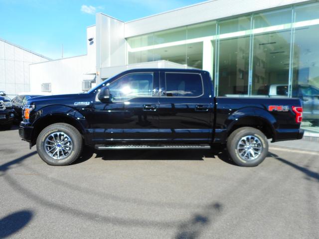 XLT スーパークルーFX4スポーツPKG 4WD(4枚目)