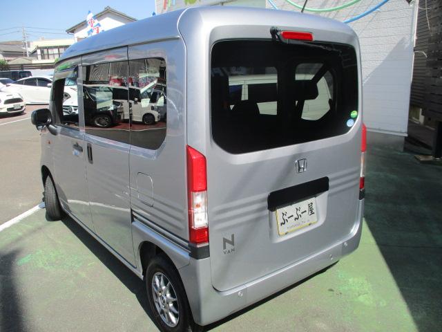 Ｎ－ＶＡＮ Ｇ・ホンダセンシング　走行２５９９２Ｋ　車検８年３月　両側スライドドア　外１３ＡＷ　コーナーセンサ　クルコン　キーレス　ドラレコ　ＳＤナビフルセグＢｌｕｅｔｏｏｔｈＢモニター　フロアマットバイザ　プライバシーガラス保証付（18枚目）