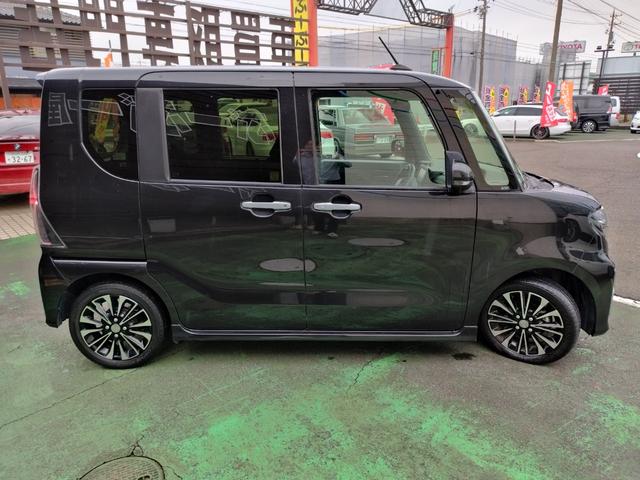 タント カスタムＲＳセレクション　スマートアシスト　走行５３６７９Ｋ　４灯ＬＥＤライト　１５アルミ　両側電動ドア　Ｃソナ　黒ハーフレザーシート　シートヒータ　クルコン　ＥＴＣ　ＳＤナビＴＶＢＴＢモニステリモ　スマートキＸ２Ｐスタ保証付（11枚目）