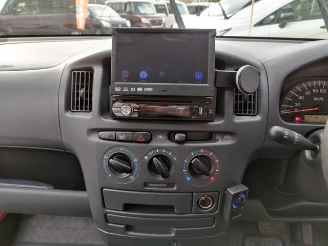 プロボックスバン DX 走行93260K Tチェーン 外LEDライト 車高調 外16アルミ リアスモーク 黒レザー調シートカバ ETC BluetoothCDDVDUSB キーレス スタッドレスセット ナルディハンドル保証付(65枚目)