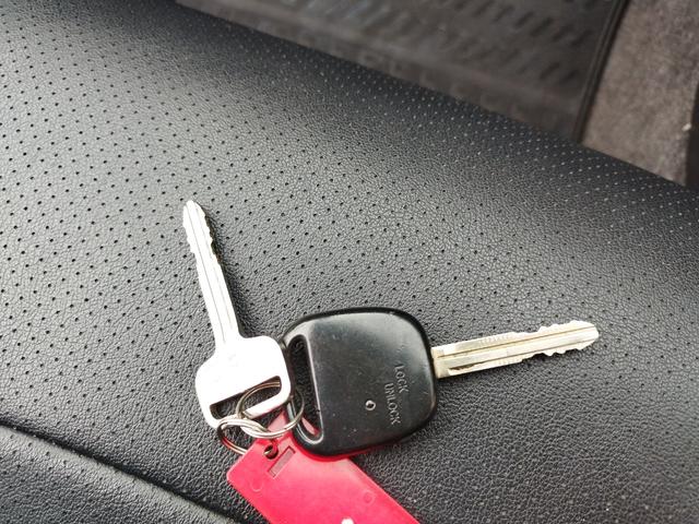 プロボックスバン DX 走行93260K Tチェーン 外LEDライト 車高調 外16アルミ リアスモーク 黒レザー調シートカバ ETC BluetoothCDDVDUSB キーレス スタッドレスセット ナルディハンドル保証付(80枚目)