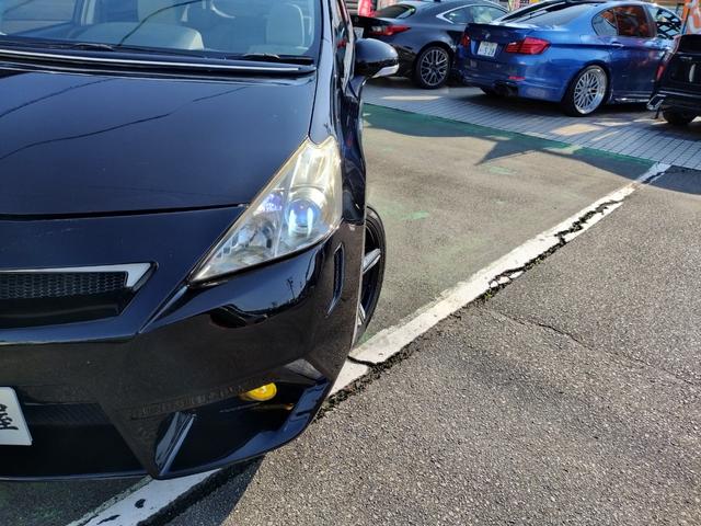 プリウスアルファ S 走行99136K 検9年3月 DADエアロ リアスポ ボンネットスポ 車高調 外18AW LEDテール HIDライト フォグ 9型ナビフルセグBモニ 前後ドラレコ 黒ウッドパネル スマートキX2保証付(32枚目)
