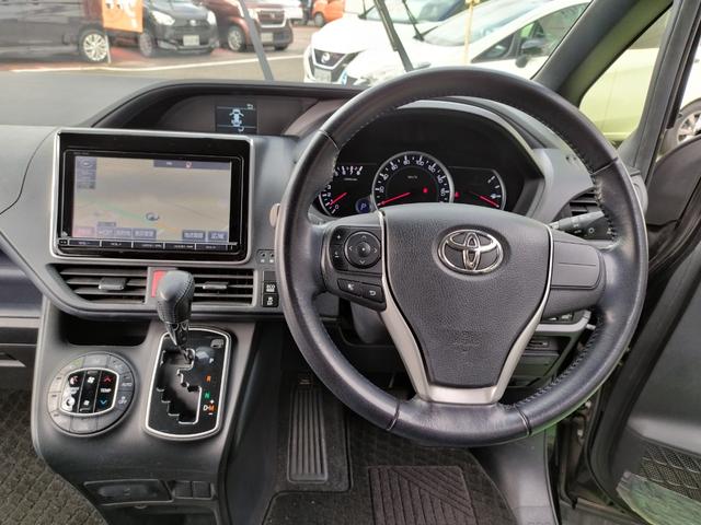 ヴォクシー ZS 1オーナー 走行97852K Tチェーン 両側電動ドア 16アルミ リアスポ LEDヘッド フォグ 7人乗 アイドルストップ 9型ナビTVBモニETCステリモ ドラレコ フリップモニ スマートキ保証付(62枚目)