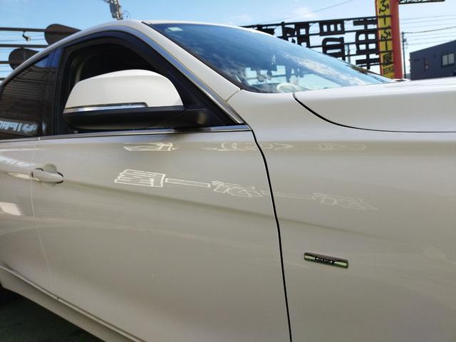 ３シリーズ ３２０ｉラグジュアリー　ディーラー車　ターボ　ＨＩＤ　フォグ　１７アルミ　リアスモーク　Ｃソナ　黒革パワーシート　シートヒーター　ＨＤＤナビＢｌｕｅｔｏｏｔｈＢモニＥＴＣ　クルコン　ステリモ　スマートキーＸ２Ｐスタート保証付（9枚目）