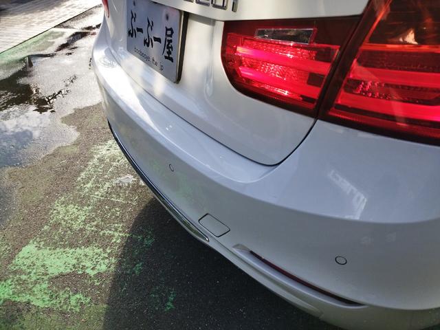 ３シリーズ ３２０ｉラグジュアリー　ディーラー車　ターボ　ＨＩＤ　フォグ　１７アルミ　リアスモーク　Ｃソナ　黒革パワーシート　シートヒーター　ＨＤＤナビＢｌｕｅｔｏｏｔｈＢモニＥＴＣ　クルコン　ステリモ　スマートキーＸ２Ｐスタート保証付（19枚目）