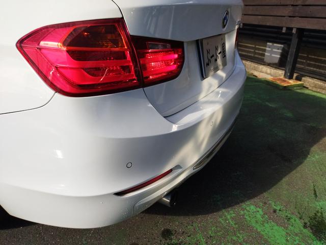 ３シリーズ ３２０ｉラグジュアリー　ディーラー車　ターボ　ＨＩＤ　フォグ　１７アルミ　リアスモーク　Ｃソナ　黒革パワーシート　シートヒーター　ＨＤＤナビＢｌｕｅｔｏｏｔｈＢモニＥＴＣ　クルコン　ステリモ　スマートキーＸ２Ｐスタート保証付（20枚目）