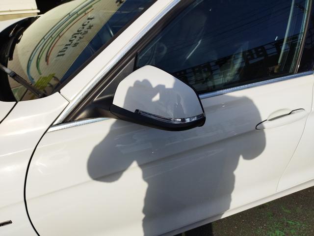 ３シリーズ ３２０ｉラグジュアリー　ディーラー車　ターボ　ＨＩＤ　フォグ　１７アルミ　リアスモーク　Ｃソナ　黒革パワーシート　シートヒーター　ＨＤＤナビＢｌｕｅｔｏｏｔｈＢモニＥＴＣ　クルコン　ステリモ　スマートキーＸ２Ｐスタート保証付（24枚目）