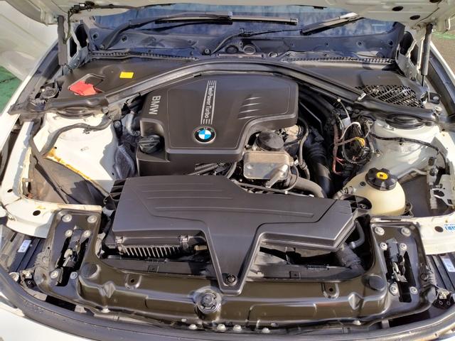 ３シリーズ ３２０ｉラグジュアリー　ディーラー車　ターボ　ＨＩＤ　フォグ　１７アルミ　リアスモーク　Ｃソナ　黒革パワーシート　シートヒーター　ＨＤＤナビＢｌｕｅｔｏｏｔｈＢモニＥＴＣ　クルコン　ステリモ　スマートキーＸ２Ｐスタート保証付（37枚目）