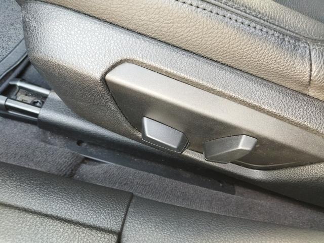 ３シリーズ ３２０ｉラグジュアリー　ディーラー車　ターボ　ＨＩＤ　フォグ　１７アルミ　リアスモーク　Ｃソナ　黒革パワーシート　シートヒーター　ＨＤＤナビＢｌｕｅｔｏｏｔｈＢモニＥＴＣ　クルコン　ステリモ　スマートキーＸ２Ｐスタート保証付（49枚目）