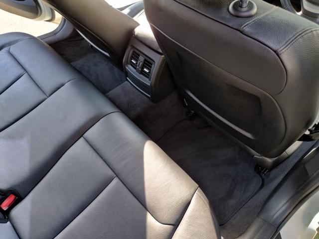 ３シリーズ ３２０ｉラグジュアリー　ディーラー車　ターボ　ＨＩＤ　フォグ　１７アルミ　リアスモーク　Ｃソナ　黒革パワーシート　シートヒーター　ＨＤＤナビＢｌｕｅｔｏｏｔｈＢモニＥＴＣ　クルコン　ステリモ　スマートキーＸ２Ｐスタート保証付（54枚目）