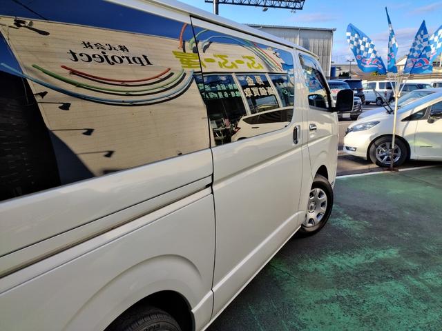 ハイエースバン スーパーGL ダークプライムII 4WDディーゼル 1オナ 走行68934K セーフティセンス 両側電動ドア Cソナ 4灯LED リアスモーク コンビハンドル ナビTVBT全方位モニETC 前後ドラレコ デジタルミラ コンセント保証付(12枚目)