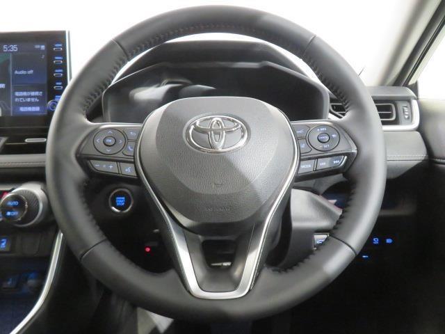 ＲＡＶ４ Ｇ　衝突被害軽減システム　バックカメラ　ＥＴＣ　ドラレコ　ミュージックプレイヤー接続可　電動シート　オートクルーズコントロール　ＬＥＤヘッドランプ　スマートキー　キーレス　４ＷＤ　ワンオーナー（17枚目）