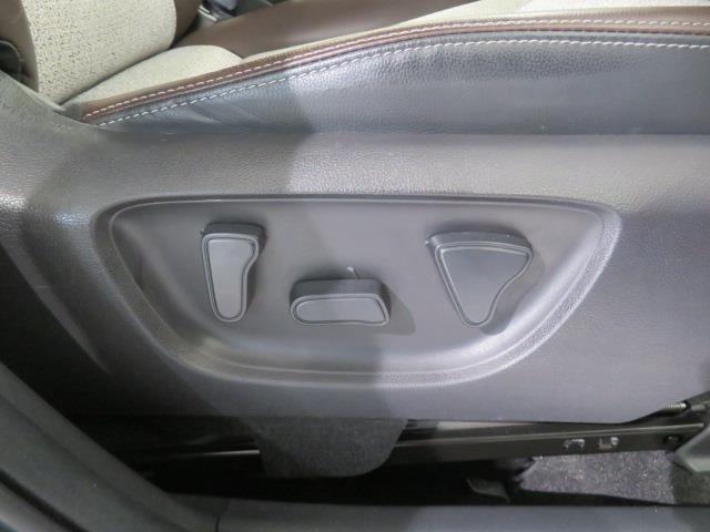 ヤリスクロス ハイブリッドZ 衝突被害軽減システム フルセグ バックカメラ ETC ドラレコ ミュージックプレイヤー接続可 電動シート オートクルーズコントロール LEDヘッドランプ スマートキー キーレス ハイブリッド(12枚目)