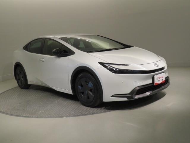 プリウス Ｕ　衝突被害軽減システム　バックカメラ　ＥＴＣ　ミュージックプレイヤー接続可　オートクルーズコントロール　ＬＥＤヘッドランプ　スマートキー　キーレス　ハイブリッド　ワンオーナー（7枚目）