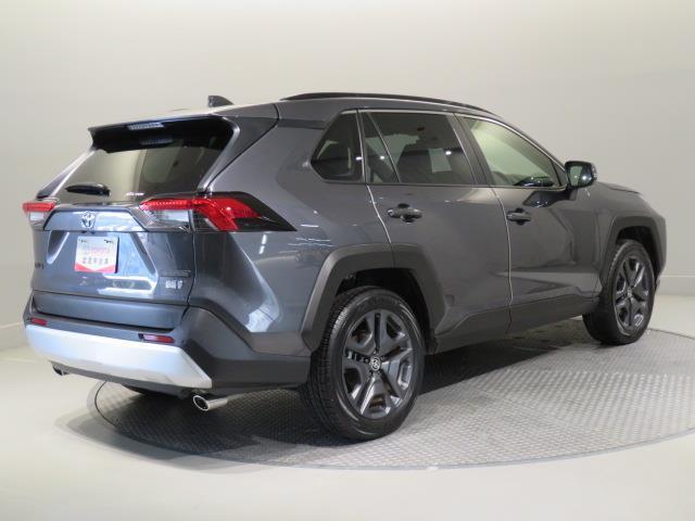 カローラクロス ハイブリッド　Ｚ　衝突被害軽減システム　バックカメラ　ＥＴＣ　ドラレコ　電動シート　ハーフレザー　オートクルーズコントロール　ＬＥＤヘッドランプ　スマートキー　キーレス　ハイブリッド　ワンオーナー（6枚目）