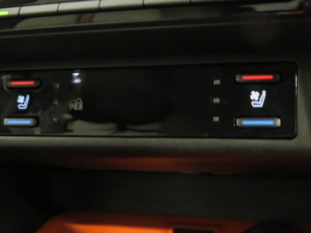 カローラクロス ハイブリッド　Ｚ　衝突被害軽減システム　バックカメラ　ＥＴＣ　ドラレコ　電動シート　ハーフレザー　オートクルーズコントロール　ＬＥＤヘッドランプ　スマートキー　キーレス　ハイブリッド　ワンオーナー（31枚目）