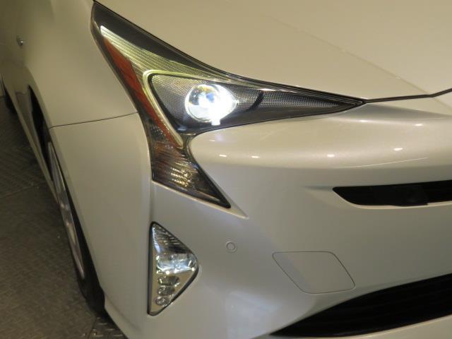 プリウス Ｓセーフティプラス　衝突被害軽減システム　バックカメラ　ＥＴＣ　ドラレコ　オートクルーズコントロール　ＬＥＤヘッドランプ　スマートキー　キーレス　ハイブリッド　ワンオーナー（8枚目）