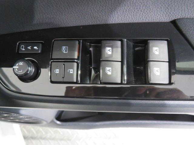 プリウス Ｓセーフティプラス　衝突被害軽減システム　バックカメラ　ＥＴＣ　ドラレコ　オートクルーズコントロール　ＬＥＤヘッドランプ　スマートキー　キーレス　ハイブリッド　ワンオーナー（13枚目）