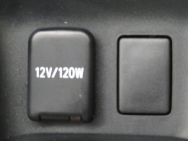 プリウス Ｓセーフティプラス　衝突被害軽減システム　バックカメラ　ＥＴＣ　ドラレコ　オートクルーズコントロール　ＬＥＤヘッドランプ　スマートキー　キーレス　ハイブリッド　ワンオーナー（33枚目）