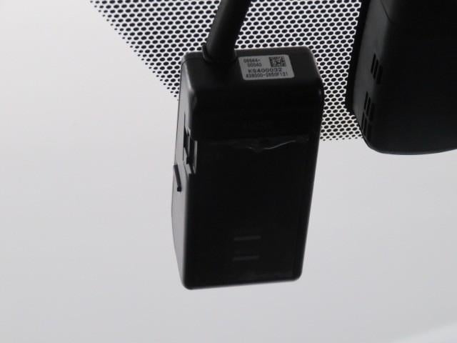 プリウス Sセーフティプラス 衝突被害軽減システム ETC ドラレコ オートクルーズコントロール LEDヘッドランプ スマートキー キーレス ハイブリッド ワンオーナー(35枚目)