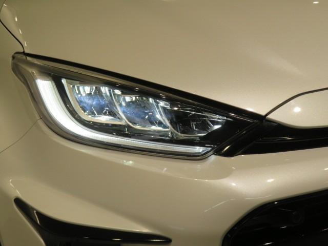 ＧＲヤリス ＲＺ　ハイパフォーマンス　６速マニュアル　衝突被害軽減システム　バックカメラ　ＥＴＣ　ドラレコ　ミュージックプレイヤー接続可　オートクルーズコントロール　ＬＥＤヘッドランプ　スマートキー　キーレス　４ＷＤ　ワンオーナー（8枚目）