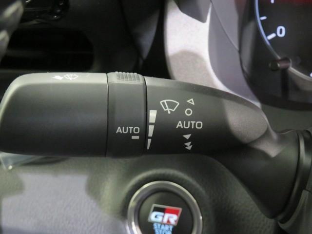 ＧＲヤリス ＲＺ　ハイパフォーマンス　６速マニュアル　衝突被害軽減システム　バックカメラ　ＥＴＣ　ドラレコ　ミュージックプレイヤー接続可　オートクルーズコントロール　ＬＥＤヘッドランプ　スマートキー　キーレス　４ＷＤ　ワンオーナー（23枚目）