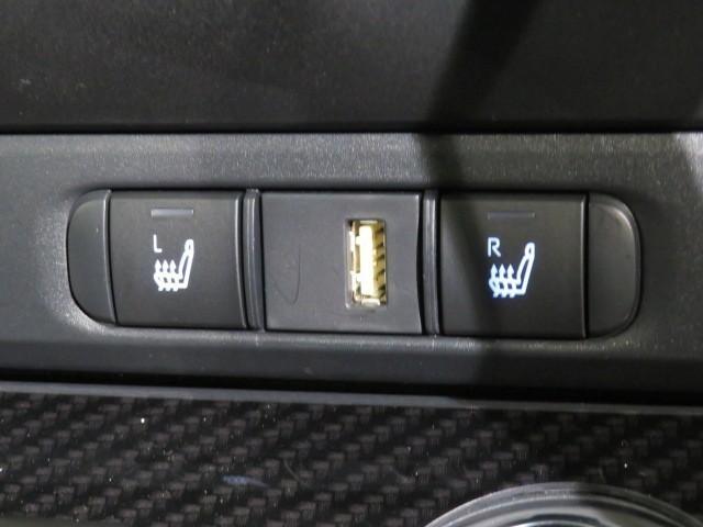 ＧＲヤリス ＲＺ　ハイパフォーマンス　６速マニュアル　衝突被害軽減システム　バックカメラ　ＥＴＣ　ドラレコ　ミュージックプレイヤー接続可　オートクルーズコントロール　ＬＥＤヘッドランプ　スマートキー　キーレス　４ＷＤ　ワンオーナー（30枚目）