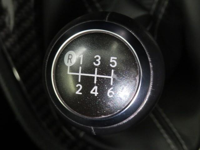 ＧＲヤリス ＲＺ　ハイパフォーマンス　６速マニュアル　衝突被害軽減システム　バックカメラ　ＥＴＣ　ドラレコ　ミュージックプレイヤー接続可　オートクルーズコントロール　ＬＥＤヘッドランプ　スマートキー　キーレス　４ＷＤ　ワンオーナー（33枚目）