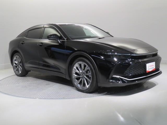 クラウンクロスオーバー Ｇレザーパッケージ　衝突被害軽減システム　バックカメラ　ＥＴＣ　ドラレコ　ミュージックプレイヤー接続可　革シート　電動シート　オートクルーズコントロール　ＬＥＤヘッドランプ　スマートキー　キーレス　４ＷＤ　ハイブリッド（7枚目）