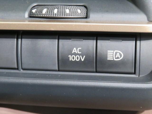 クラウンクロスオーバー Ｇレザーパッケージ　衝突被害軽減システム　バックカメラ　ＥＴＣ　ドラレコ　ミュージックプレイヤー接続可　革シート　電動シート　オートクルーズコントロール　ＬＥＤヘッドランプ　スマートキー　キーレス　４ＷＤ　ハイブリッド（14枚目）