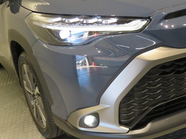 カローラクロス ハイブリッド Z 衝突被害軽減システム メモリーナビ フルセグ バックカメラ ETC サンルーフ 電動シート オートクルーズコントロール LEDヘッドランプ スマートキー キーレス ハイブリッド ワンオーナー(8枚目)